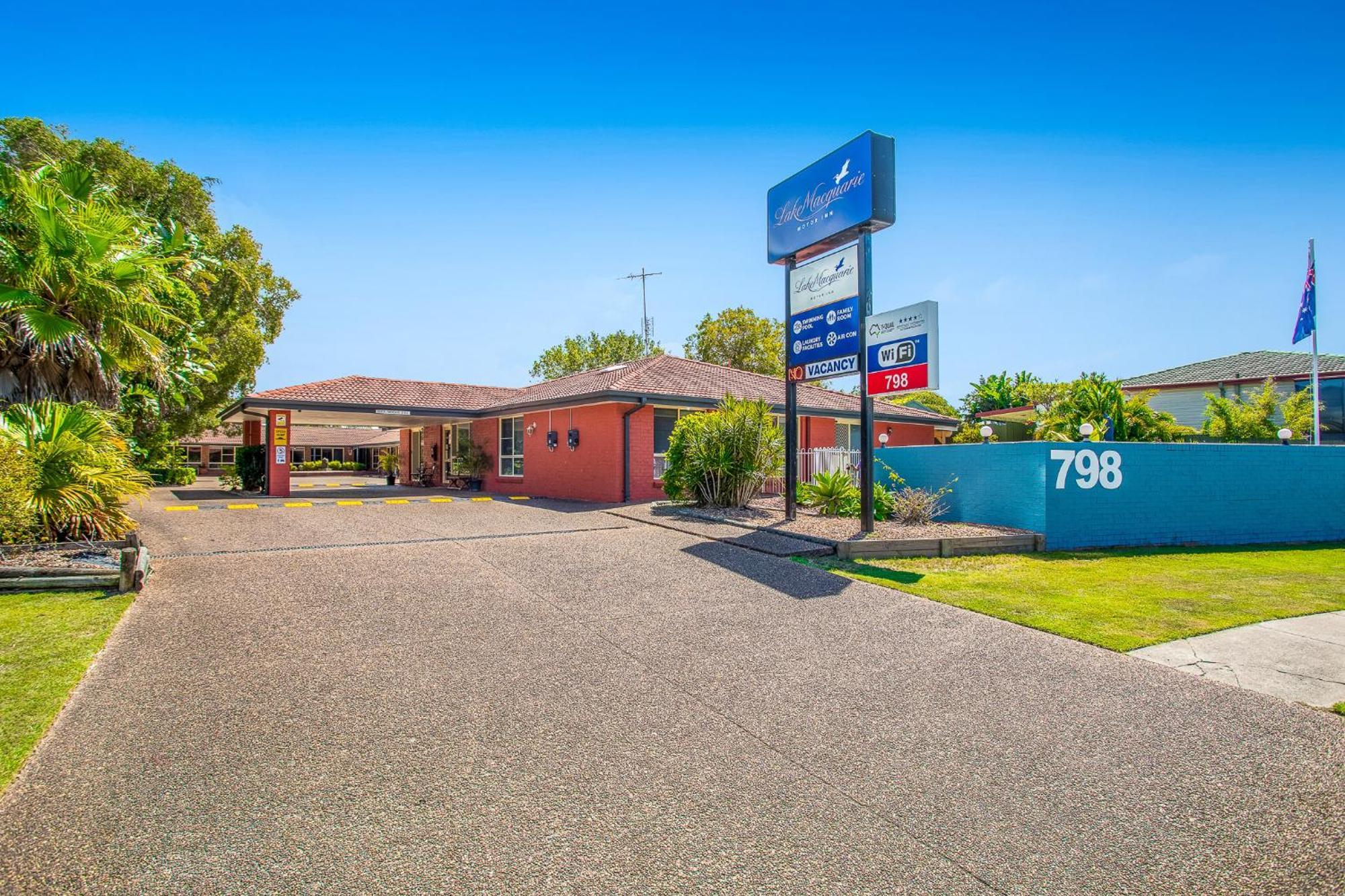 Lake Macquarie Motor Inn Belmont Exterior photo